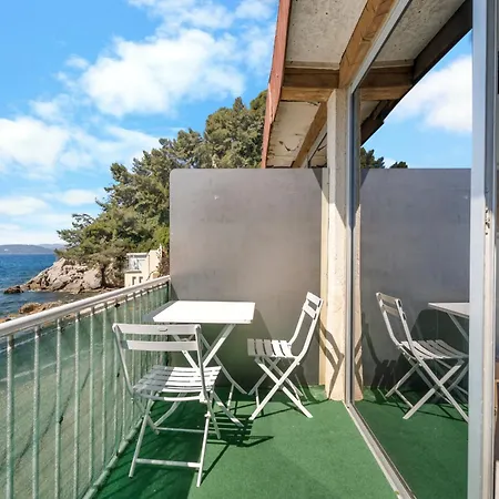 Couette-café Pin De Galle 3*